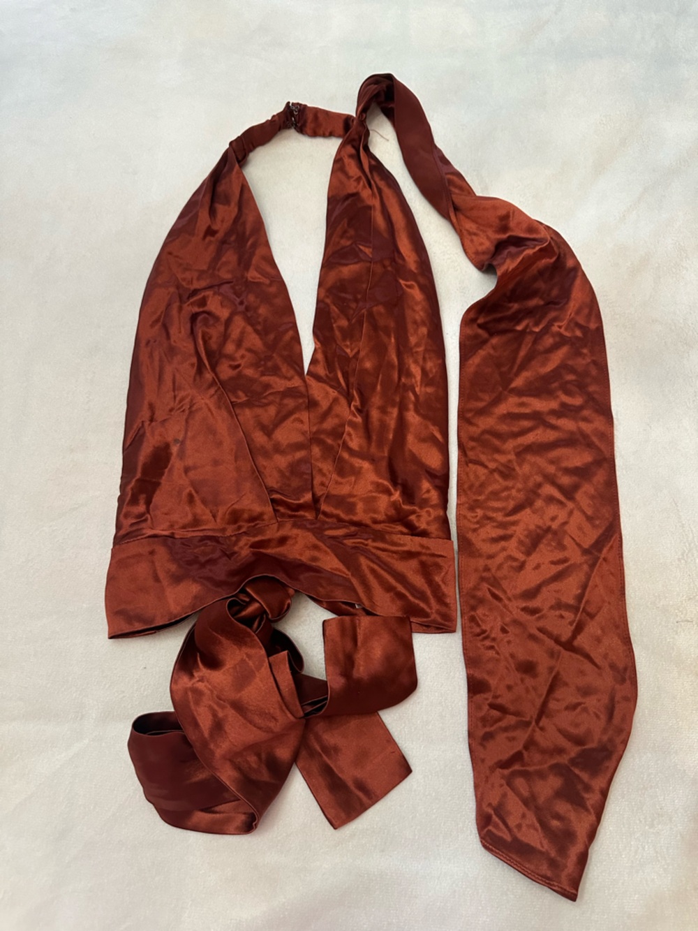 Nonchalant Label Burgundy Satin Halter Top Backless Tie Crop Top M 38541 - Picture 2 of 11